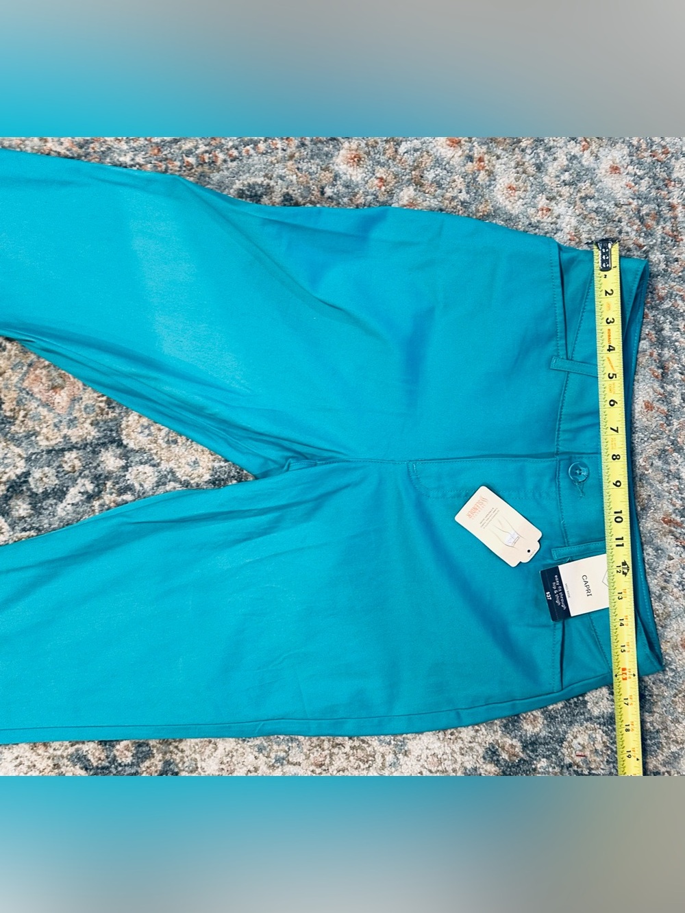 St. John's Bay Turquoise Cropped Capris - Picture 4 of 7